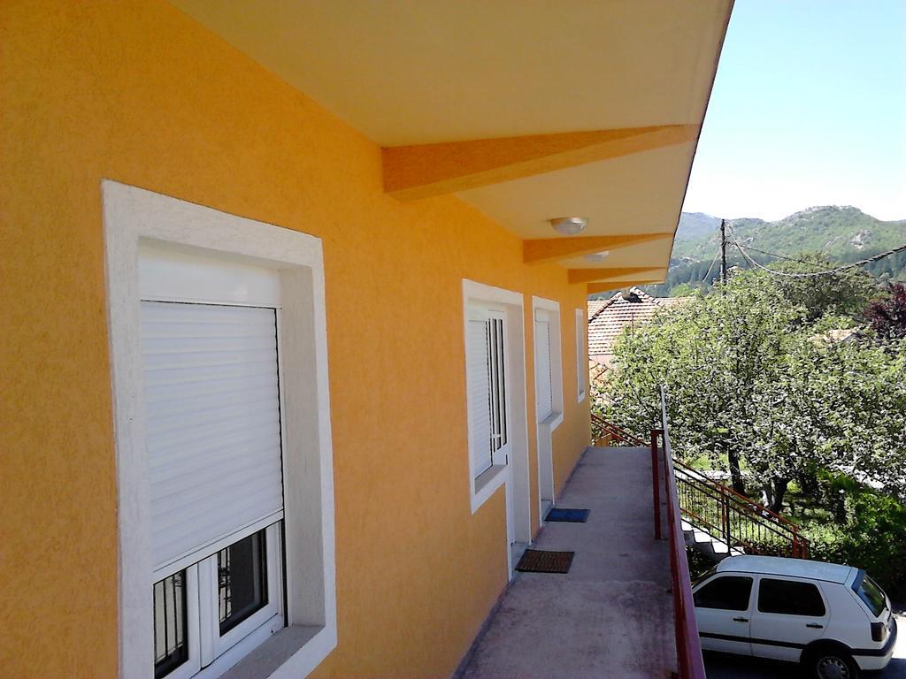 Apartments Mirkovic Cetinje Eksteriør billede