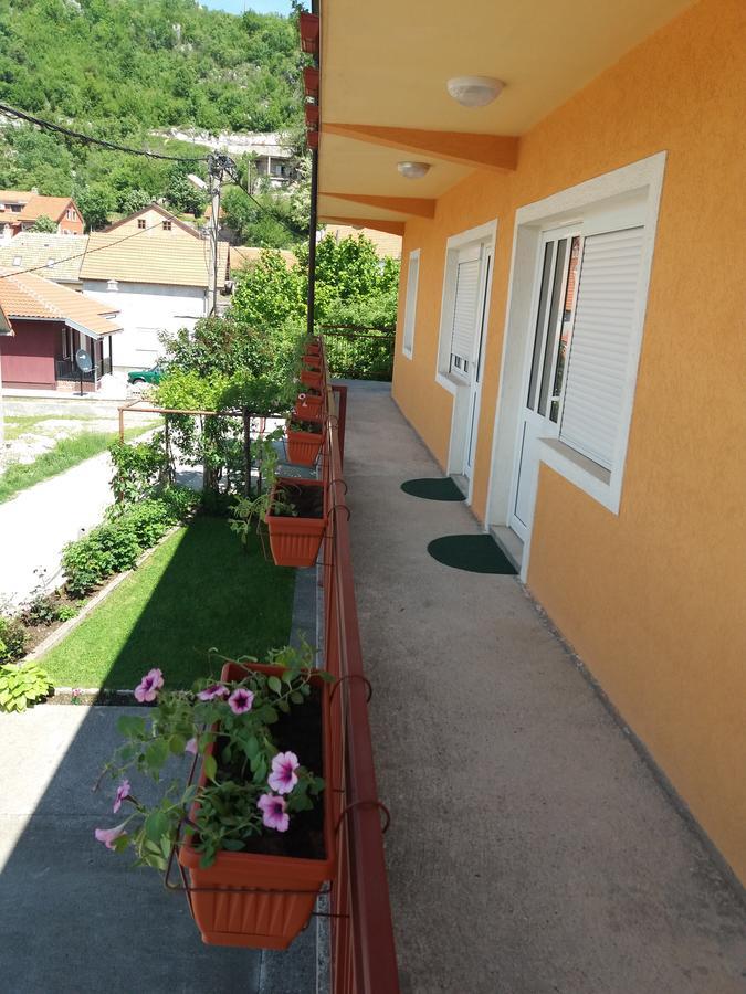 Apartments Mirkovic Cetinje Eksteriør billede