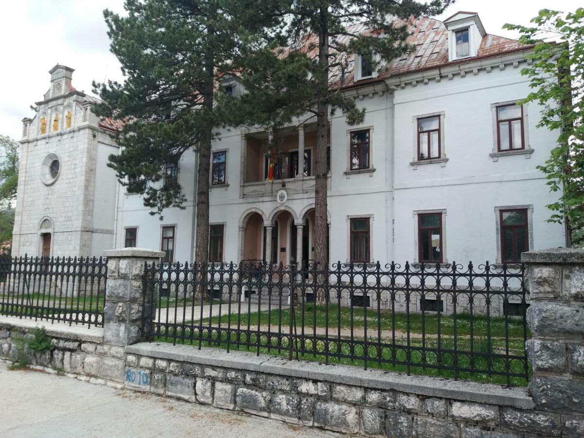 Apartments Mirkovic Cetinje Eksteriør billede