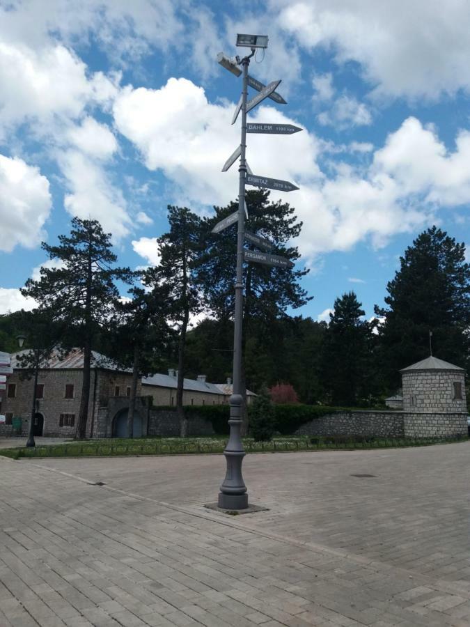 Apartments Mirkovic Cetinje Eksteriør billede
