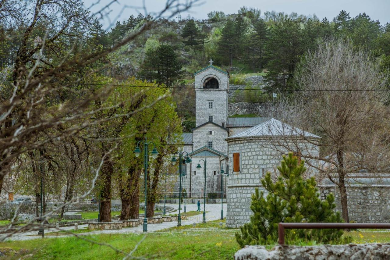 Apartments Mirkovic Cetinje Eksteriør billede