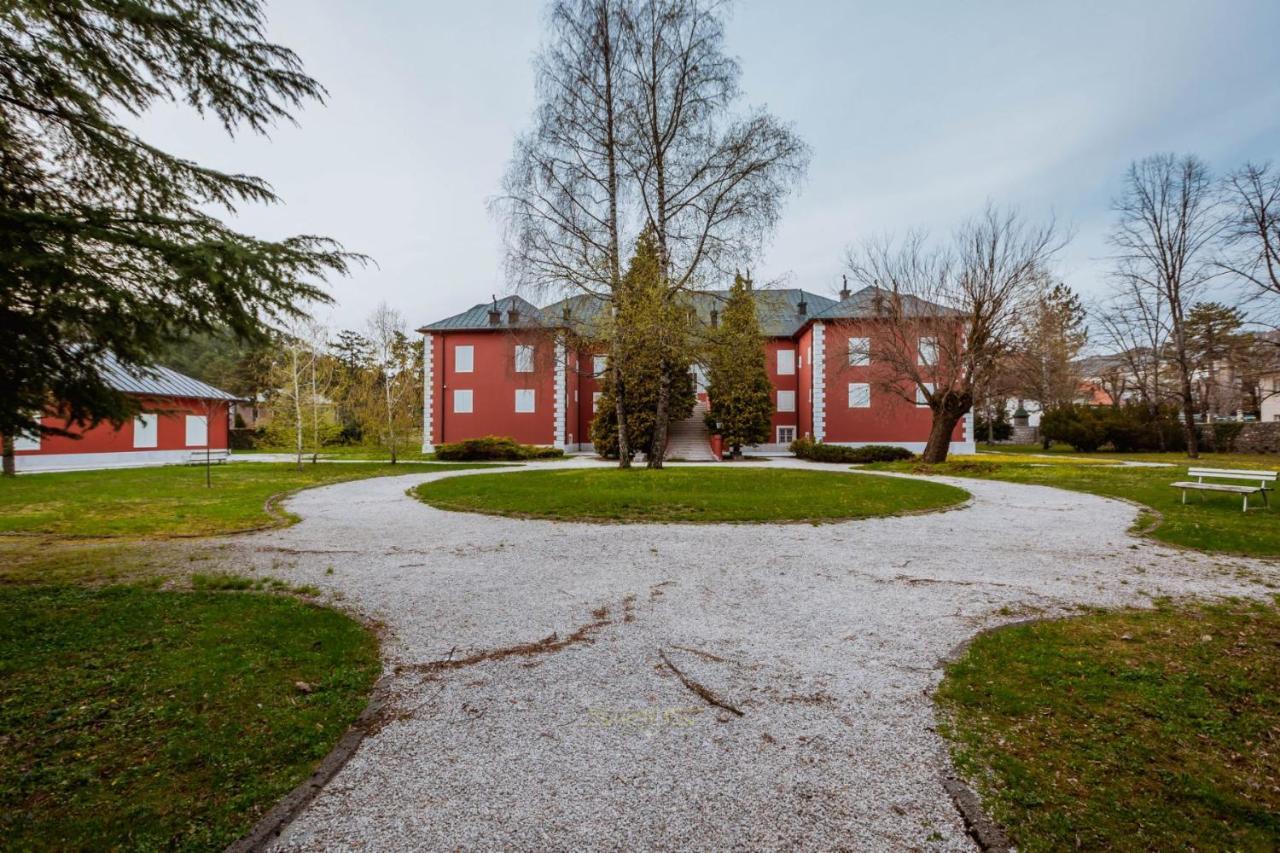 Apartments Mirkovic Cetinje Eksteriør billede